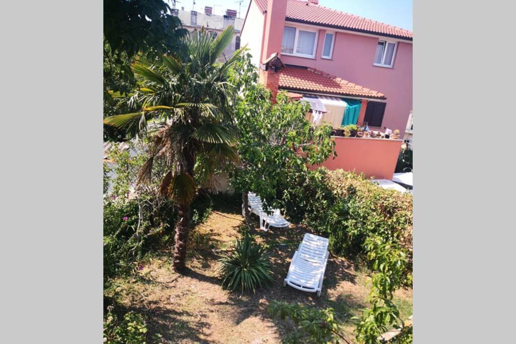 Casa Di Nonna Pina, Kuca U Blizini Arene Apartment Pula Bagian luar foto