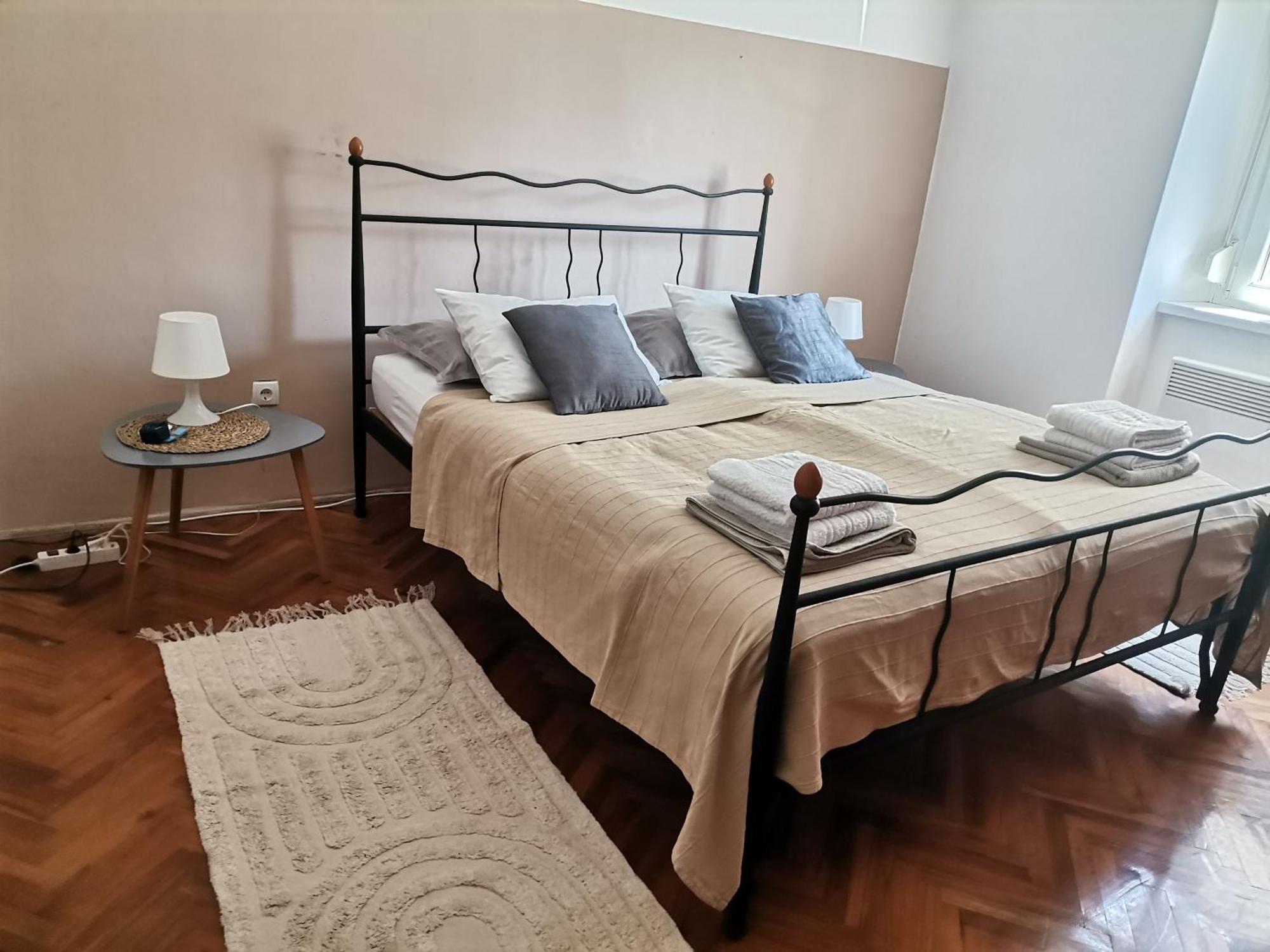 Casa Di Nonna Pina, Kuca U Blizini Arene Apartment Pula Bagian luar foto